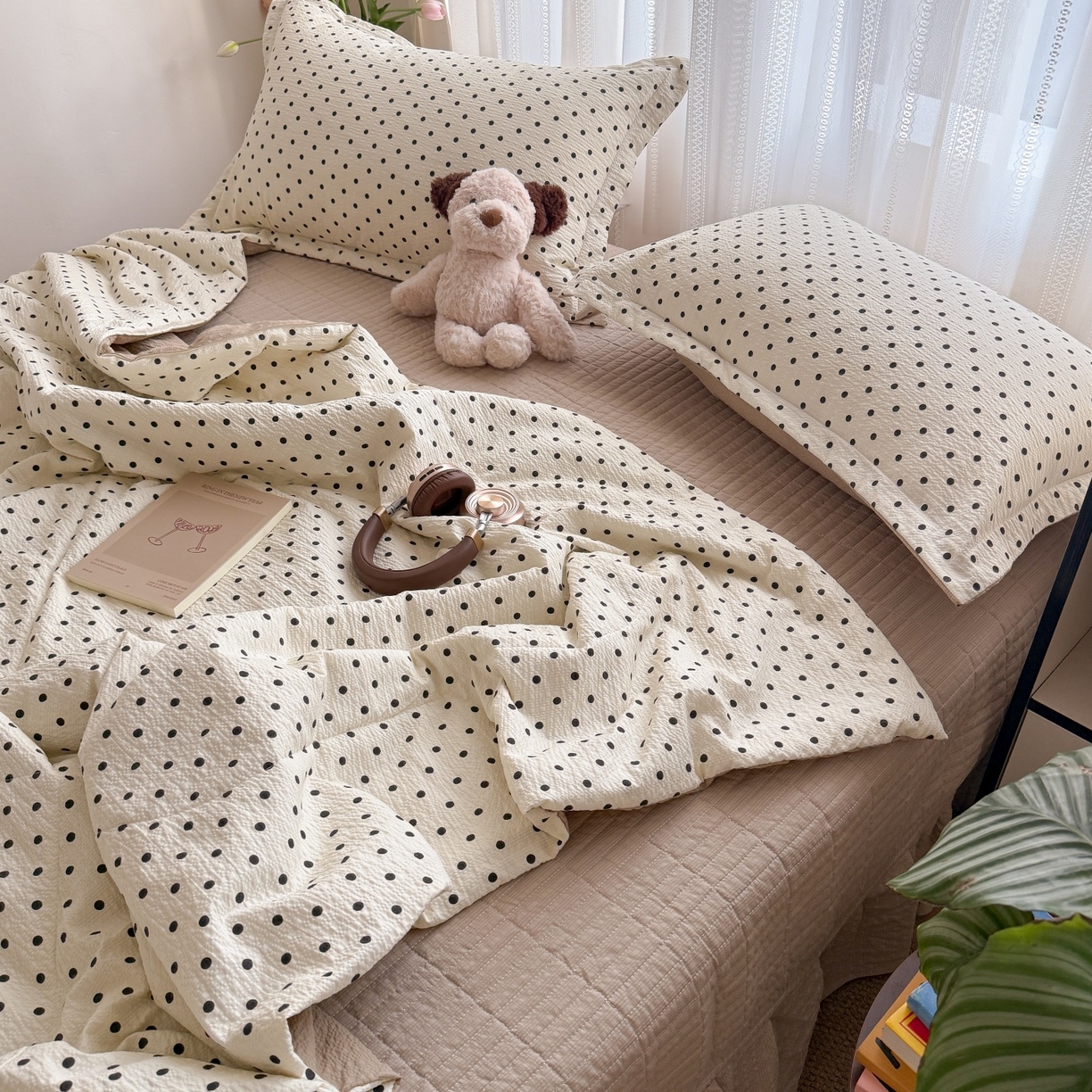 91家纺网 家纺一手货源 找家纺 禾沐 2026新款云感泡芙棉泡芙纱床盖夏被四件套 波点