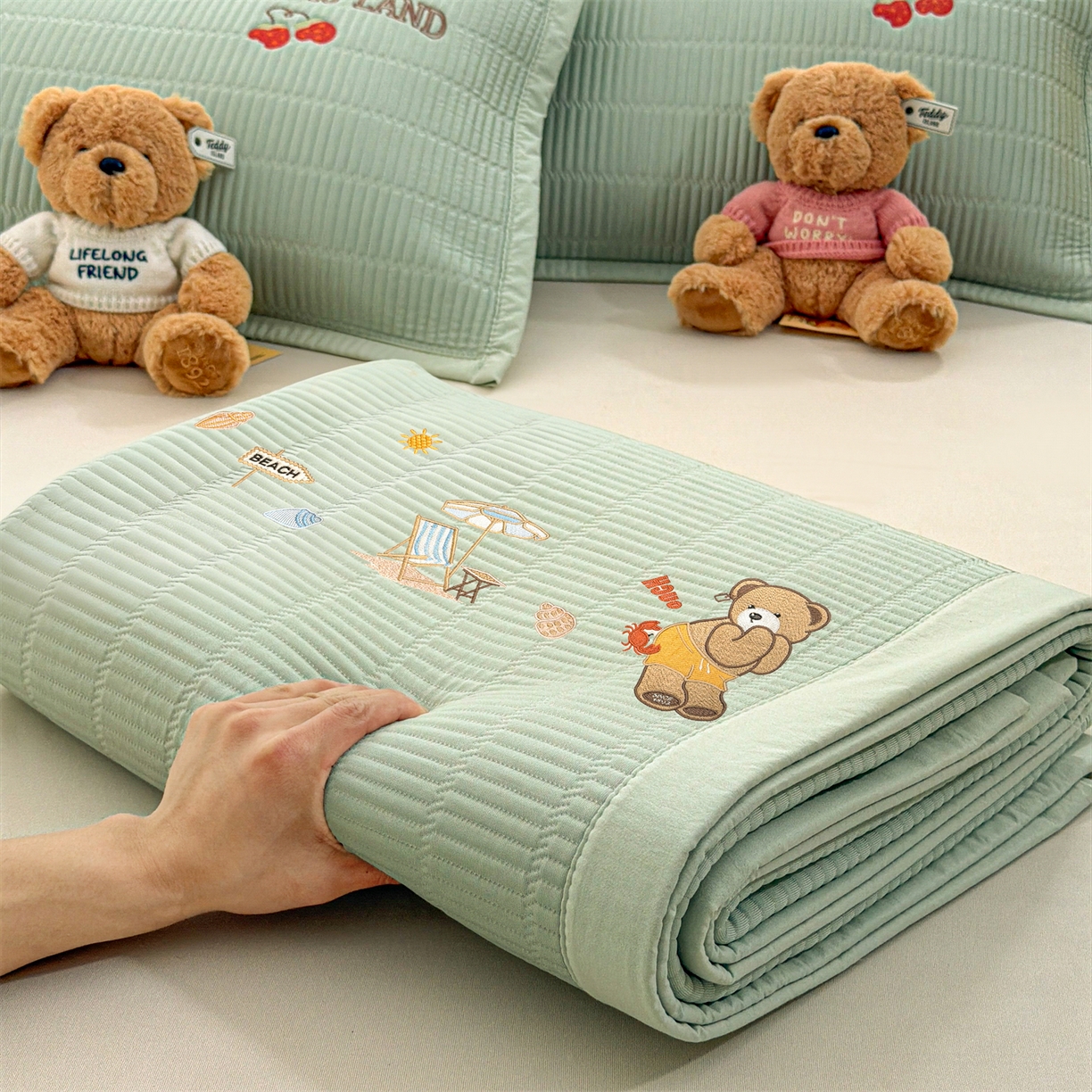 91家纺网 家纺一手货源 找家纺 （总）慕木家纺 2026新款A类高端刺绣pe乙纶冰豆豆席爱兰系列正版授权（提供买家秀）