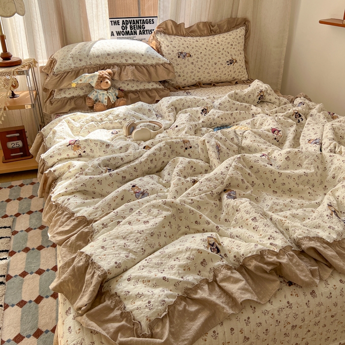 91家纺网 家纺一手货源 找家纺 禾沐 2026新款床盖款花边夏被四件套 花间娃娃