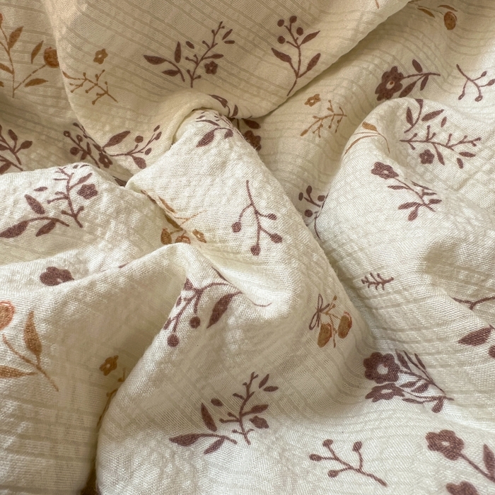 91家纺网 家纺一手货源 找家纺 禾沐 2026新款床盖款花边夏被四件套 花间娃娃