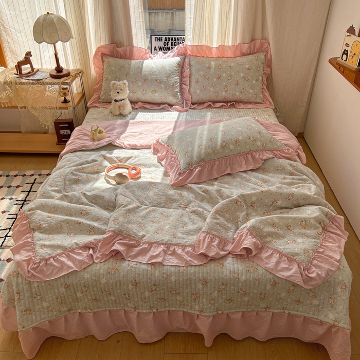 91家纺网 家纺一手货源 找家纺 禾沐 2026新款床盖款花边夏被四件套 绿蔷薇