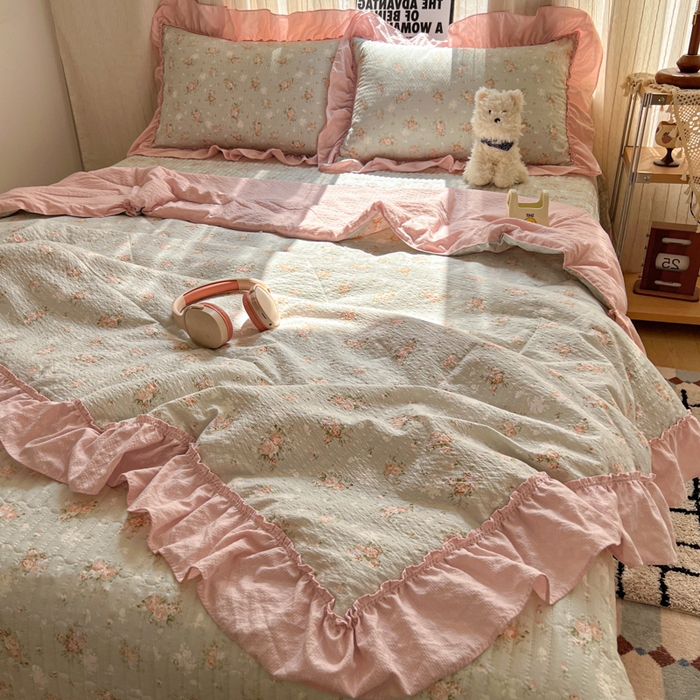 91家纺网 家纺一手货源 找家纺 禾沐 2026新款床盖款花边夏被四件套 绿蔷薇