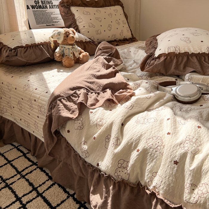 91家纺网 家纺一手货源 找家纺 禾沐 2026新款床盖款花边夏被四件套 描线小猫