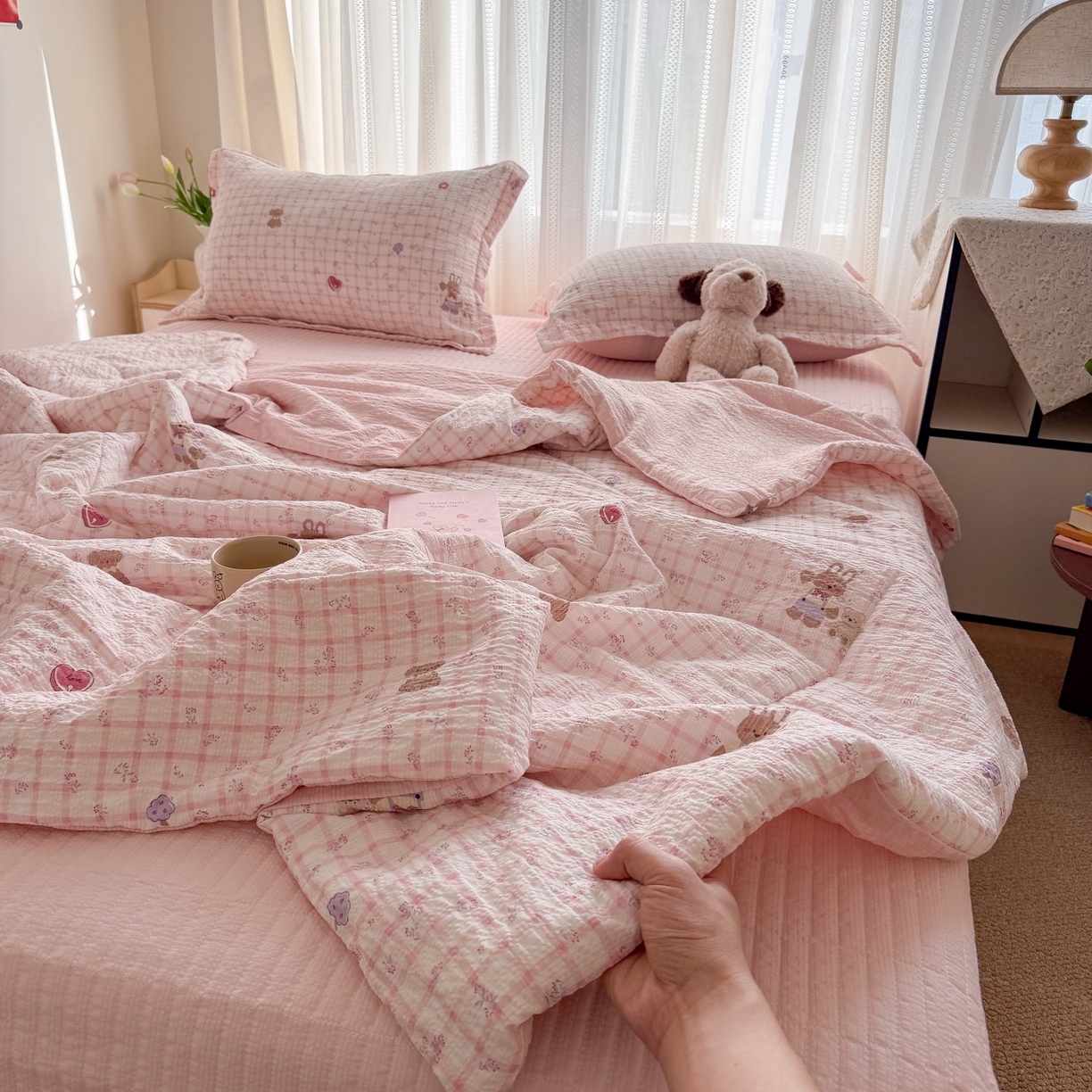 91家纺网 家纺一手货源 找家纺 禾沐 2026新款云感泡芙棉泡芙纱床盖夏被四件套 蜜桃小兔