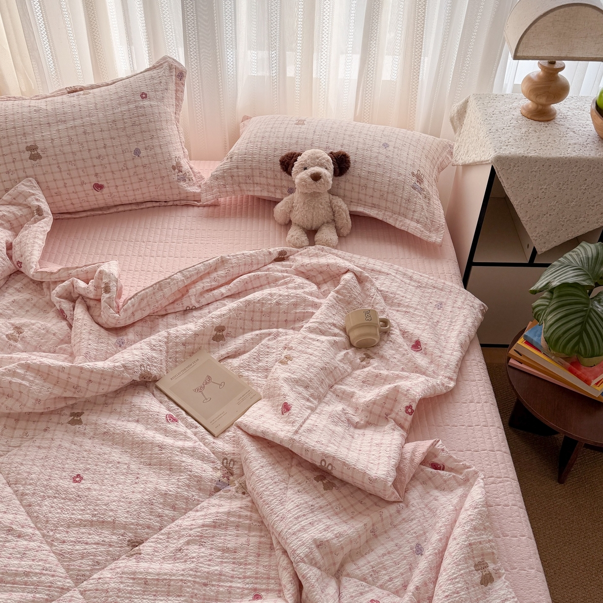 91家纺网 家纺一手货源 找家纺 禾沐 2026新款云感泡芙棉泡芙纱床盖夏被四件套 蜜桃小兔