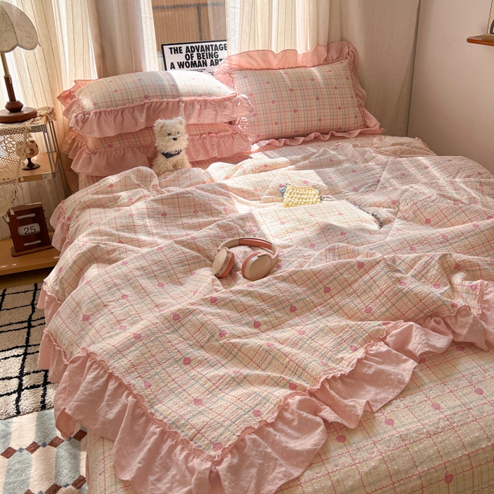 91家纺网 家纺一手货源 找家纺 禾沐 2026新款床盖款花边夏被四件套 予诗粉