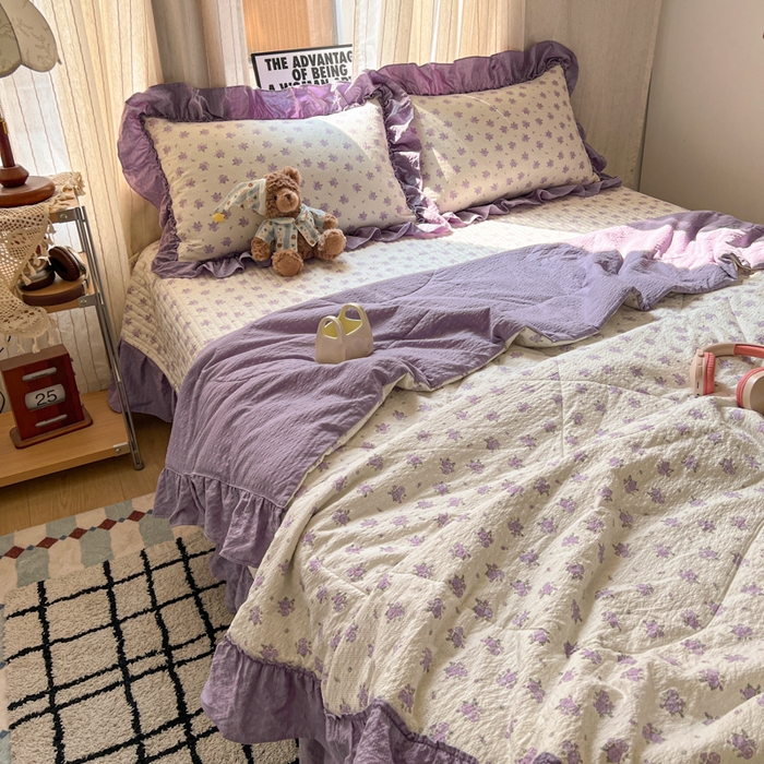 91家纺网 家纺一手货源 找家纺 禾沐 2026新款床盖款花边夏被四件套 芋泥花束