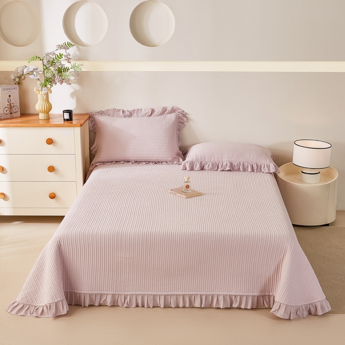 91家纺网 家纺一手货源 找家纺 玖玖爱家纺 2026新款高端A类夹棉水洗母婴级莱赛尔天丝床盖裙边凉席三件套 迷迭紫