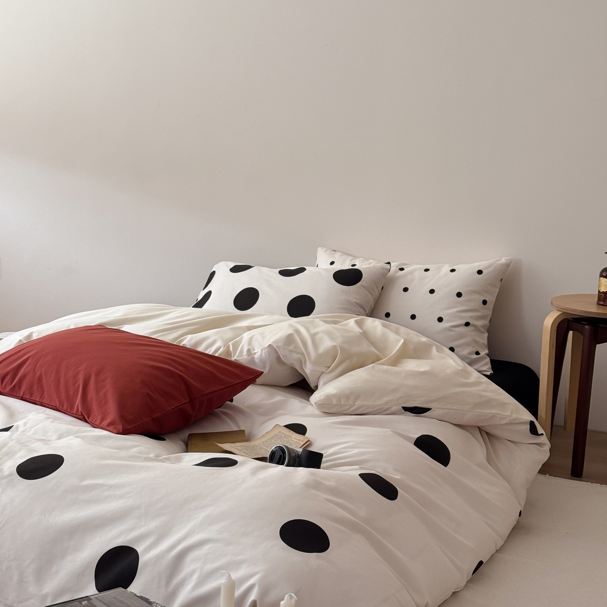 91家纺网 家纺一手货源 找家纺 （总）尺素 2026新款全棉纯棉简约松弛感波点四件套纯棉ins风纯色被套