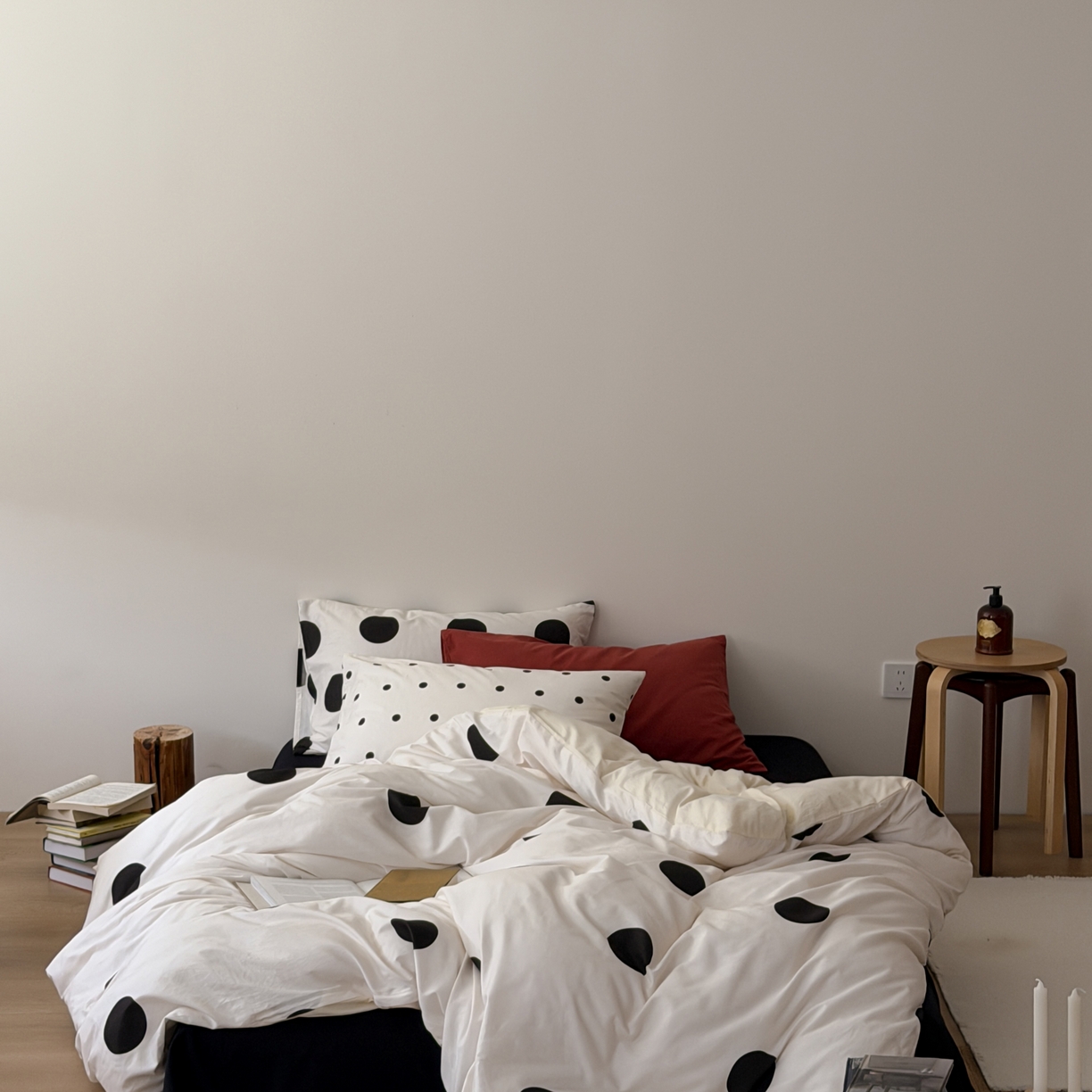 91家纺网 家纺一手货源 找家纺 （总）尺素 2026新款全棉纯棉简约松弛感波点四件套纯棉ins风纯色被套