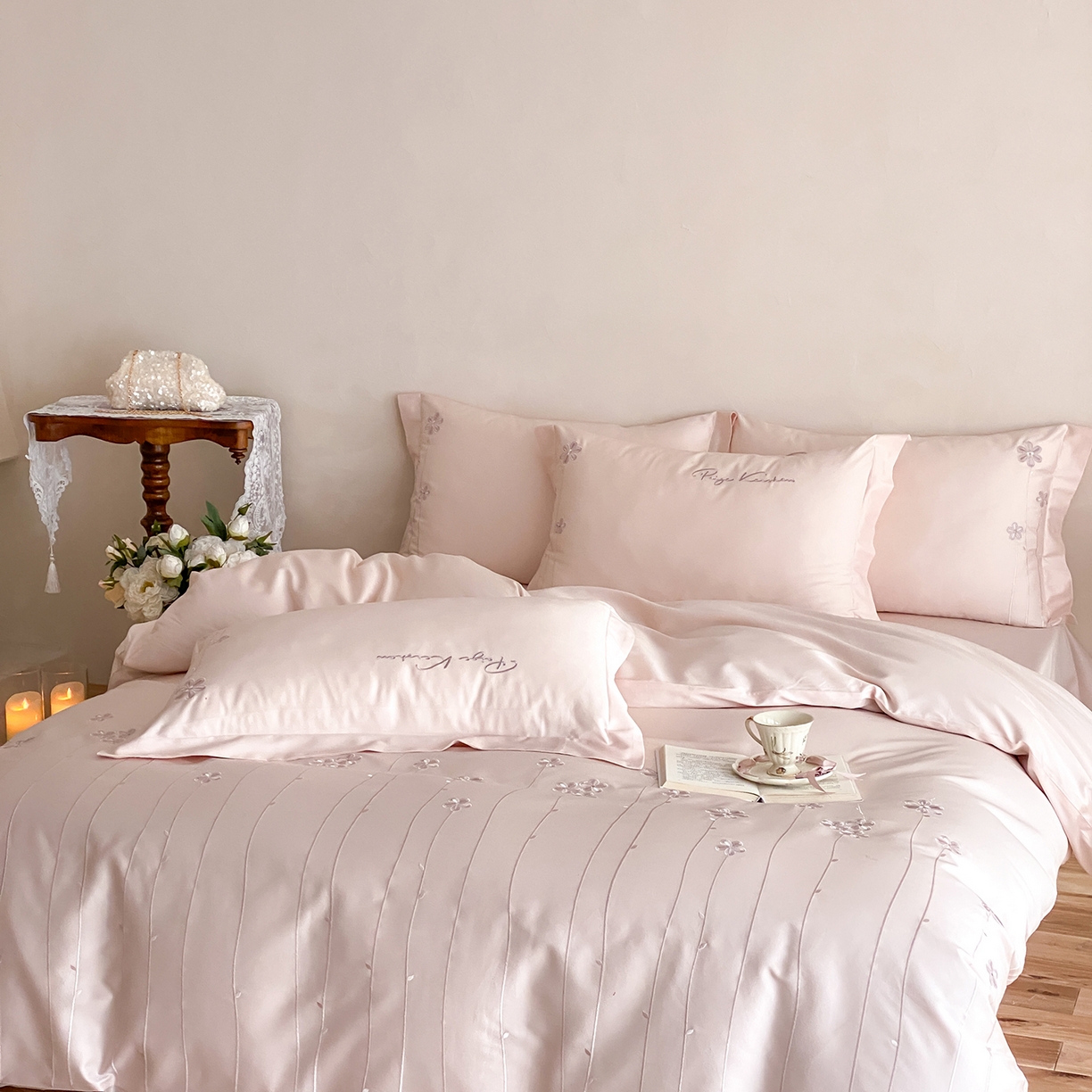 91家纺网 家纺一手货源 找家纺 曼布缇 2026新款春夏款新品长绒棉刺绣四件套 -花涧 花涧-浅粉（会员－20，券后338起）