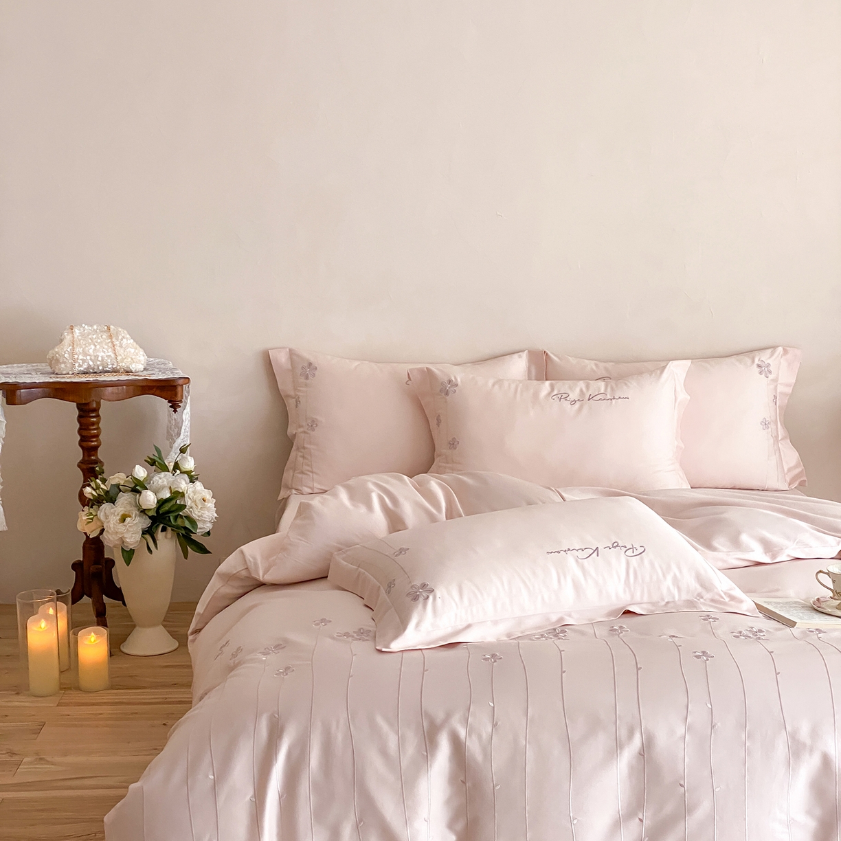 91家纺网 家纺一手货源 找家纺 曼布缇 2026新款春夏款新品长绒棉刺绣四件套 -花涧 花涧-浅粉（会员－20，券后338起）