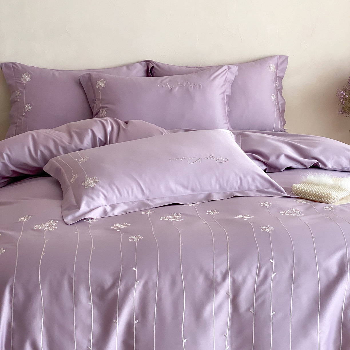 91家纺网 家纺一手货源 找家纺 曼布缇 2026新款春夏款新品长绒棉刺绣四件套 -花涧 花涧-紫色（会员－20，券后338起）
