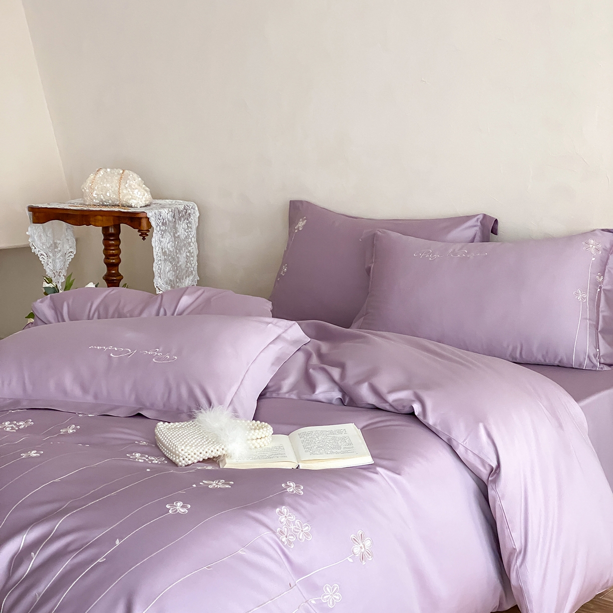 91家纺网 家纺一手货源 找家纺 曼布缇 2026新款春夏款新品长绒棉刺绣四件套 -花涧 花涧-紫色（会员－20，券后338起）