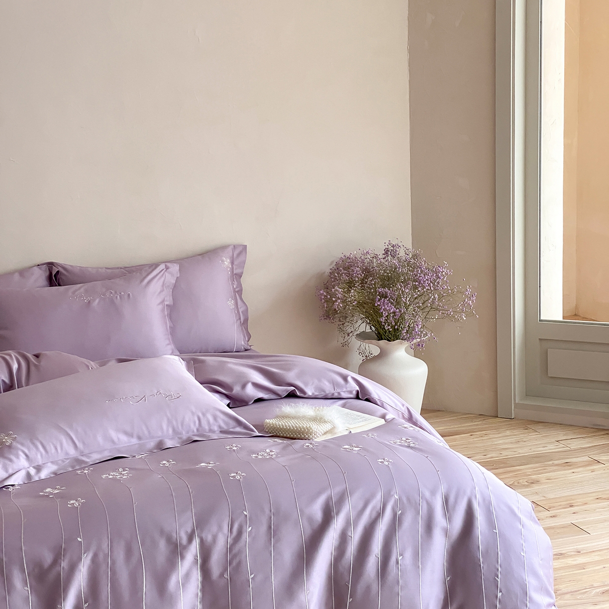 91家纺网 家纺一手货源 找家纺 曼布缇 2026新款春夏款新品长绒棉刺绣四件套 -花涧 花涧-紫色（会员－20，券后338起）