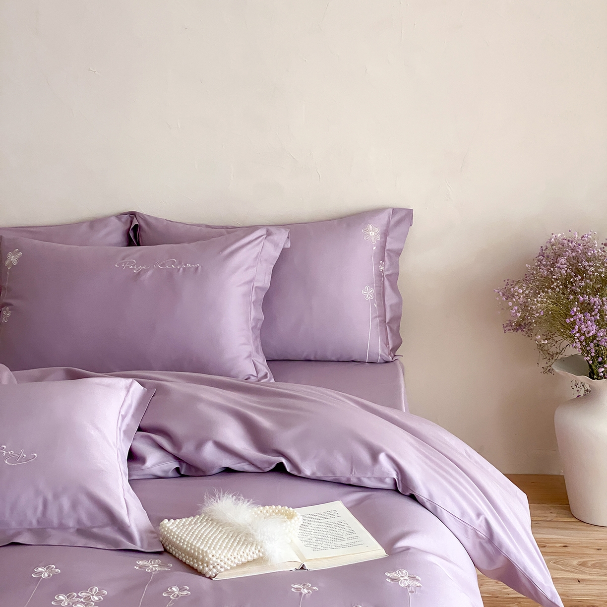 91家纺网 家纺一手货源 找家纺 曼布缇 2026新款春夏款新品长绒棉刺绣四件套 -花涧 花涧-紫色（会员－20，券后338起）