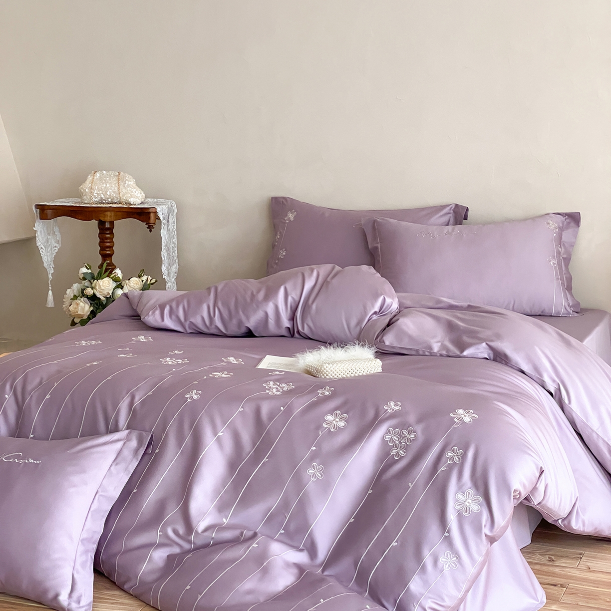 91家纺网 家纺一手货源 找家纺 曼布缇 2026新款春夏款新品长绒棉刺绣四件套 -花涧 花涧-紫色（会员－20，券后338起）