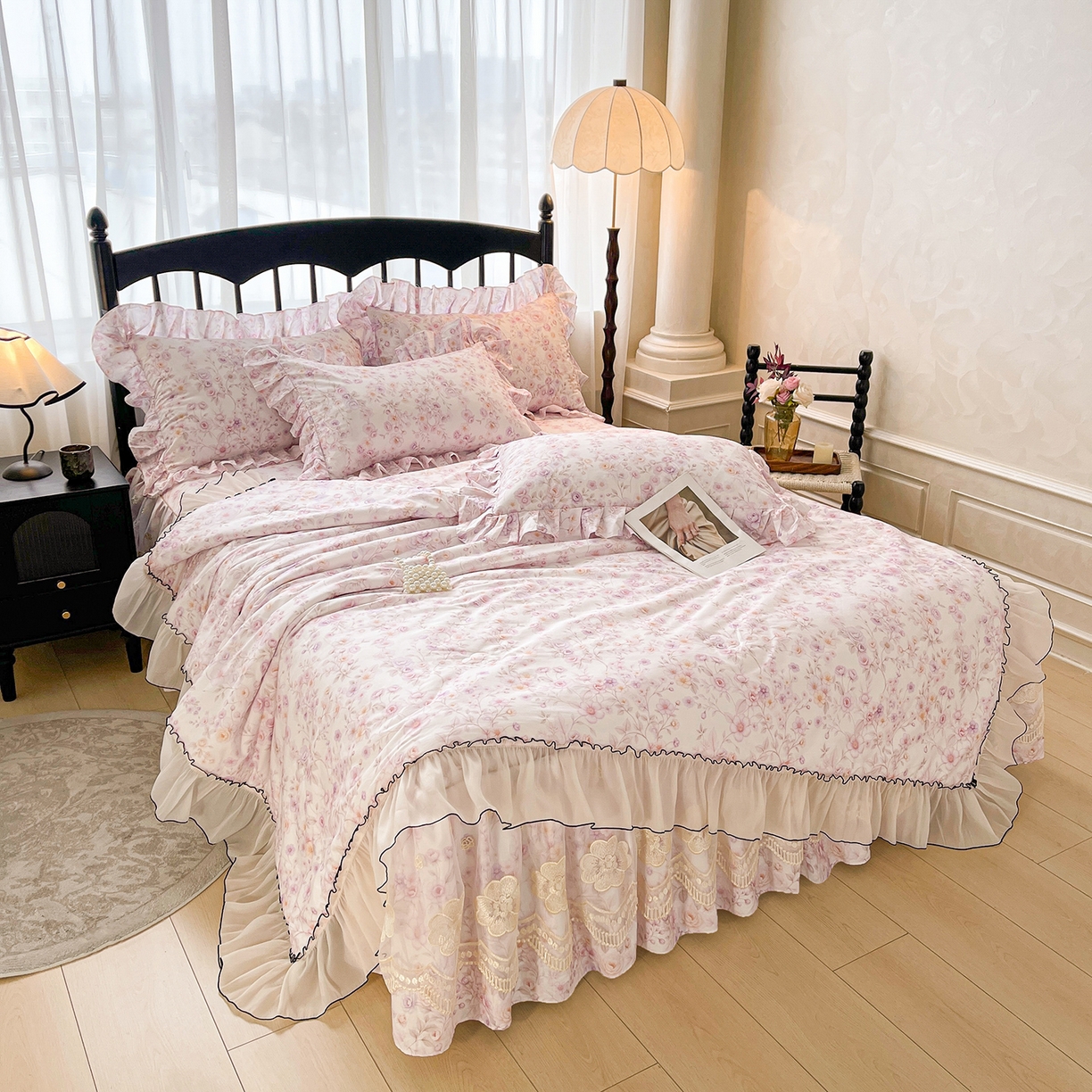 91家纺网 家纺一手货源 找家纺 宜凡家纺 2026新款全棉数码印花夏被床裙四件套②号系列 恬静