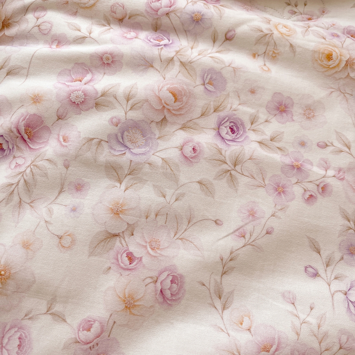 91家纺网 家纺一手货源 找家纺 宜凡家纺 2026新款全棉数码印花夏被床裙四件套②号系列 恬静