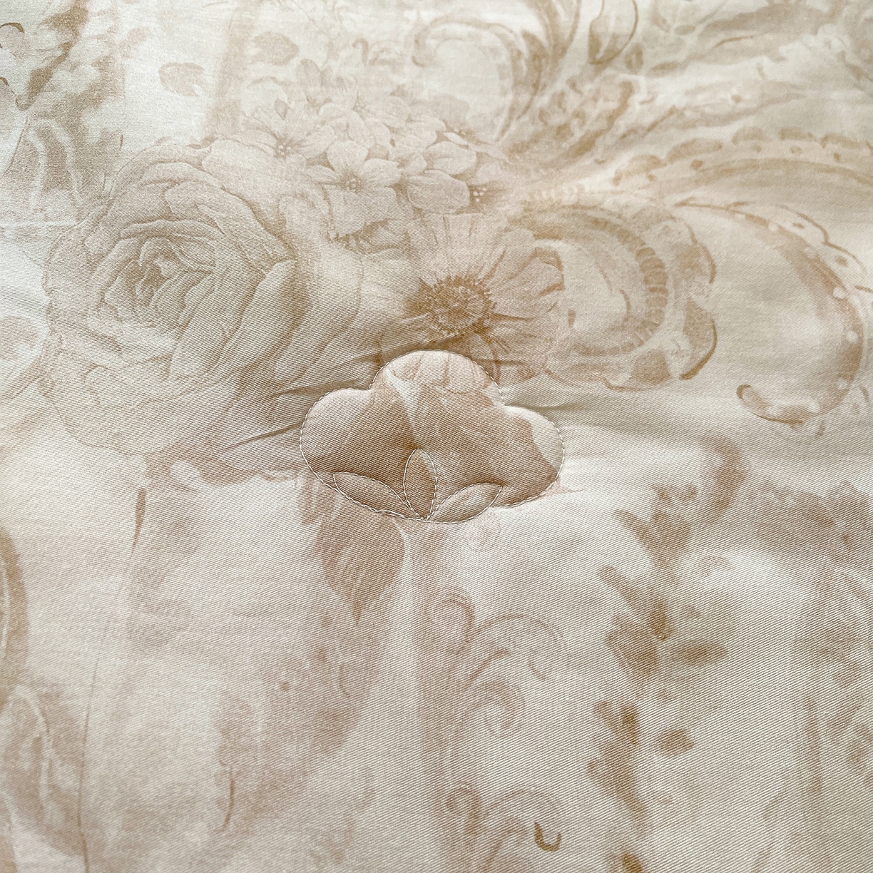 91家纺网 家纺一手货源 找家纺 宜凡家纺 2026新款全棉数码印花夏被床裙四件套②号系列 禾暮