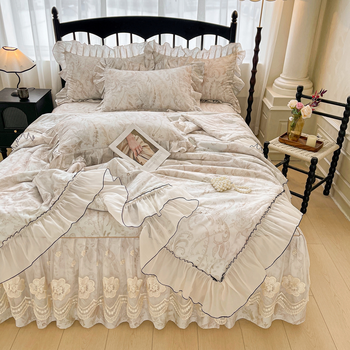 91家纺网 家纺一手货源 找家纺 宜凡家纺 2026新款全棉数码印花夏被床裙四件套②号系列 禾暮