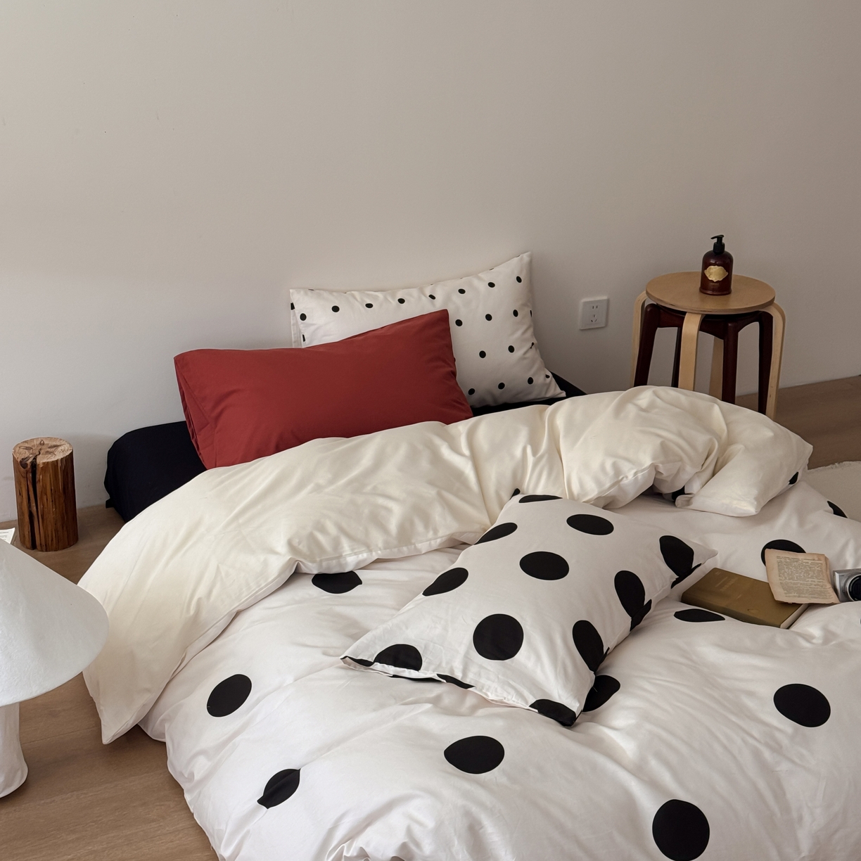 91家纺网 家纺一手货源 找家纺 （总）尺素 2026新款全棉纯棉简约松弛感波点四件套纯棉ins风纯色被套