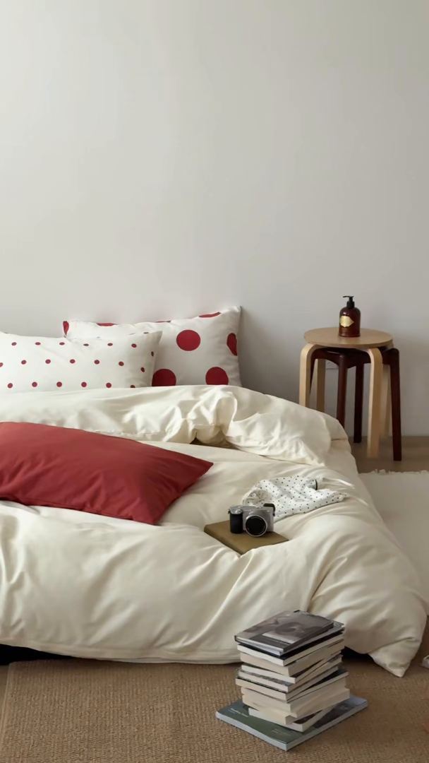 91家纺网 家纺一手货源 找家纺 尺素 2026新款全棉纯棉简约松弛感波点四件套纯棉ins风纯色被套 自在穿行