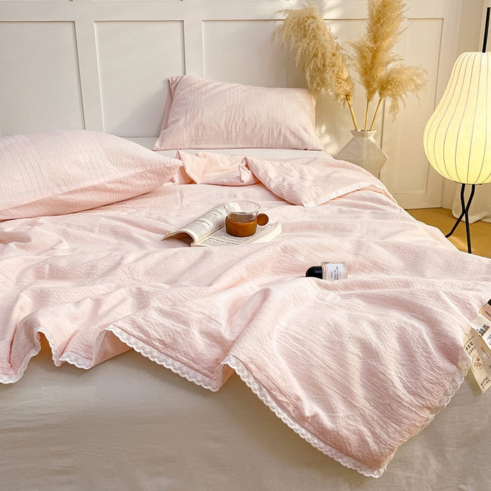 91家纺网 家纺一手货源 找家纺 VIP被业 2026新款A类全棉蚕蛹提花双层纱夏被直播款小红书空调被 海贝粉