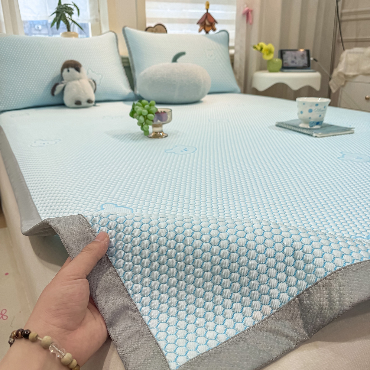 91家纺网 家纺一手货源 找家纺 （总）眠势力 2026新款冰豆豆凉席三件套夏季冷感可机洗冰丝席软席子条席款