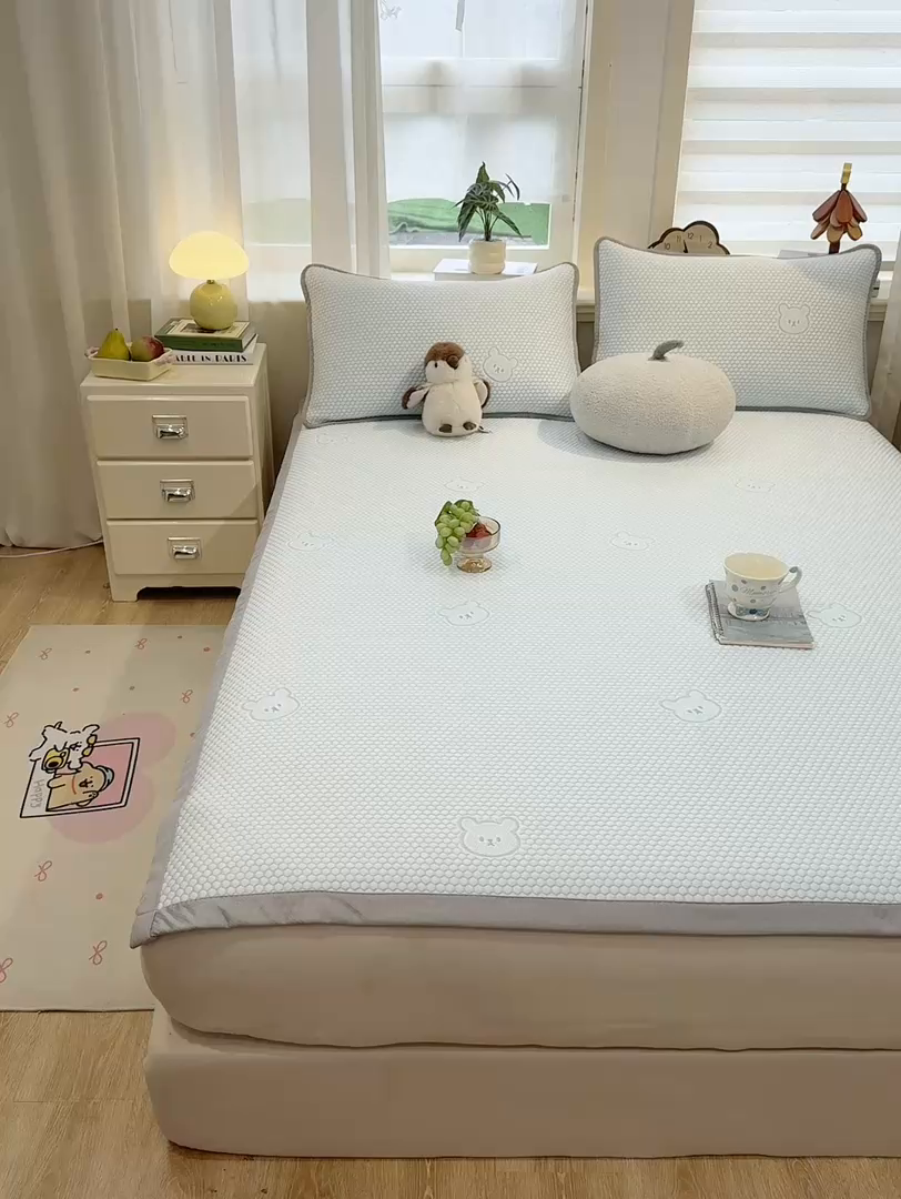 91家纺网 家纺一手货源 找家纺 （总）眠势力 2026新款冰豆豆凉席三件套夏季冷感可机洗冰丝席软席子条席款