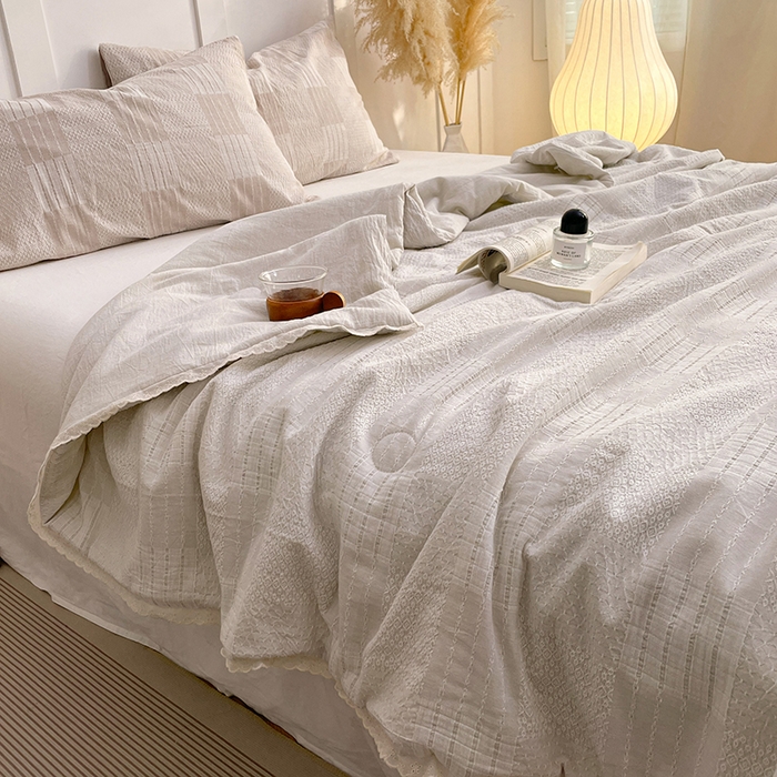 91家纺网 家纺一手货源 找家纺 VIP被业 2026新款A类全棉蚕蛹提花双层纱夏被直播款小红书空调被 慕斯灰