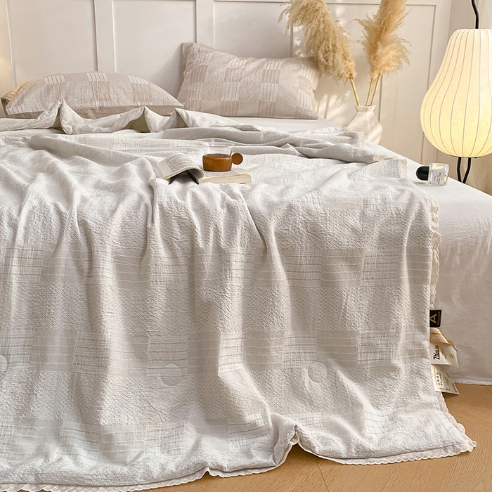 91家纺网 家纺一手货源 找家纺 VIP被业 2026新款A类全棉蚕蛹提花双层纱夏被直播款小红书空调被 慕斯灰