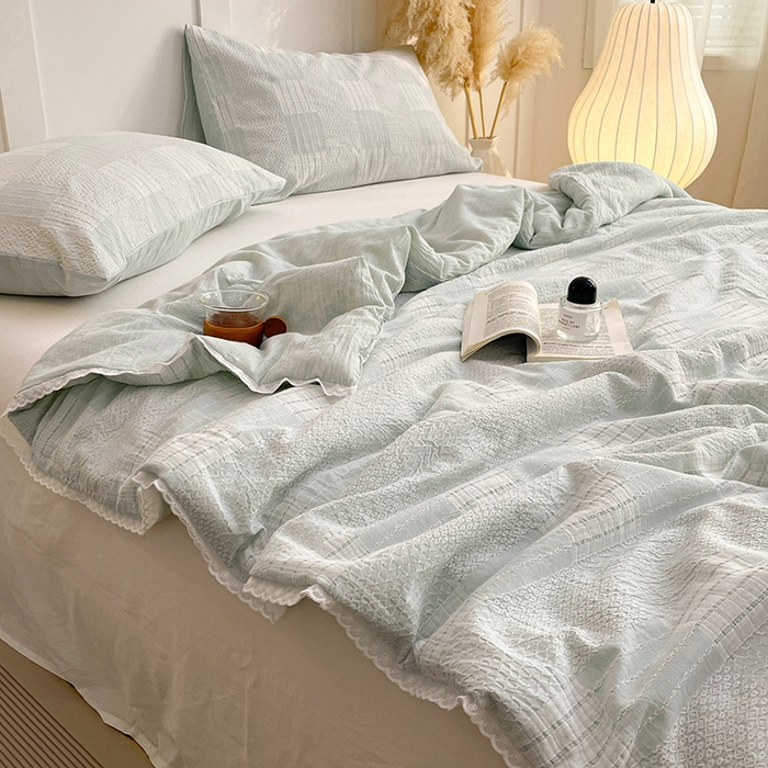 91家纺网 家纺一手货源 找家纺 VIP被业 2026新款A类全棉蚕蛹提花双层纱夏被直播款小红书空调被 天真蓝