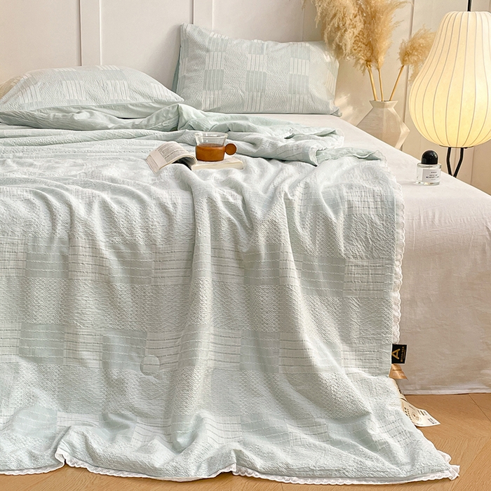 91家纺网 家纺一手货源 找家纺 VIP被业 2026新款A类全棉蚕蛹提花双层纱夏被直播款小红书空调被 天真蓝