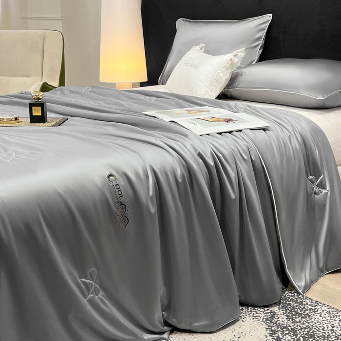 91家纺网 家纺一手货源 找家纺 （总）欧雅阁 2026新款A类冰丝绸夏被冰肌夏被空调被锦氨纶夏凉被 薄被子