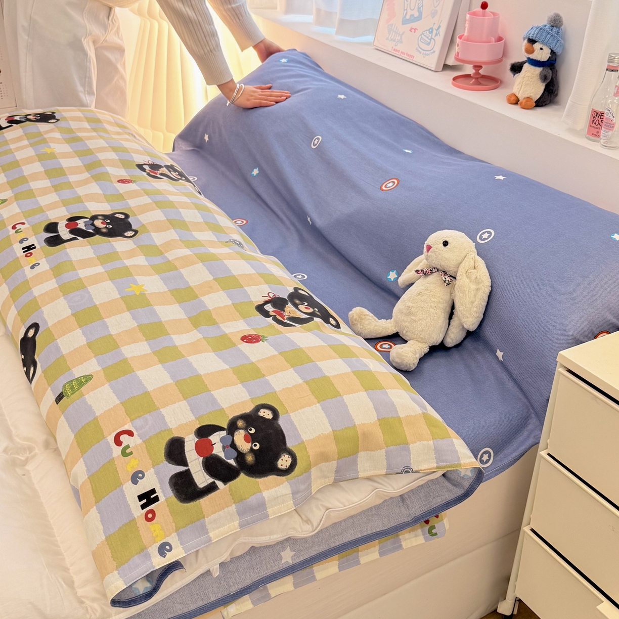 91家纺网 家纺一手货源 找家纺 简宜家居（朝初家纺） 2026新款40支纯棉全棉12868旅行睡袋 酒店隔脏便携 苹果熊格子