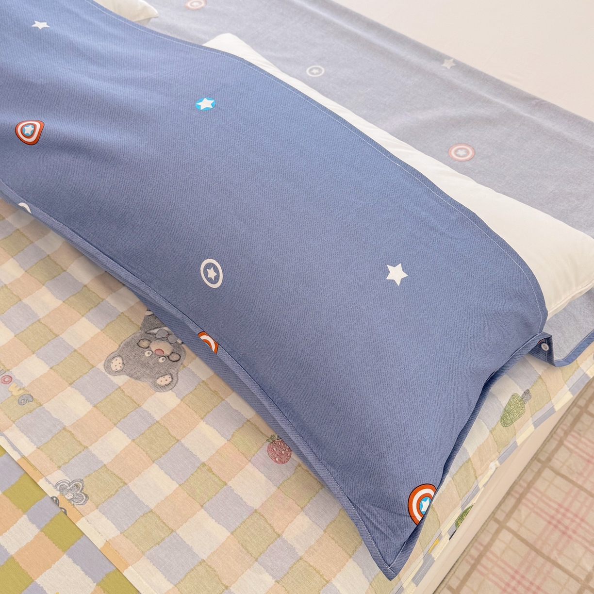 91家纺网 家纺一手货源 找家纺 简宜家居（朝初家纺） 2026新款40支纯棉全棉12868旅行睡袋 酒店隔脏便携 苹果熊格子