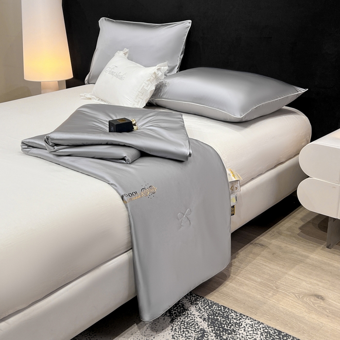 91家纺网 家纺一手货源 找家纺 欧雅阁 2026新款A类冰丝绸夏被冰肌夏被空调被锦氨纶夏凉被 薄被子 冰丝绸-深灰