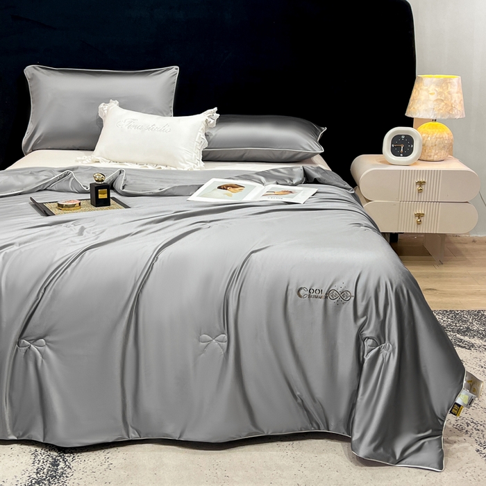 91家纺网 家纺一手货源 找家纺 欧雅阁 2026新款A类冰丝绸夏被冰肌夏被空调被锦氨纶夏凉被 薄被子 冰丝绸-深灰