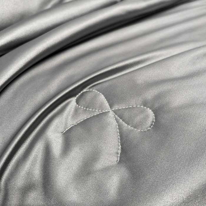 91家纺网 家纺一手货源 找家纺 欧雅阁 2026新款A类冰丝绸夏被冰肌夏被空调被锦氨纶夏凉被 薄被子 冰丝绸-深灰