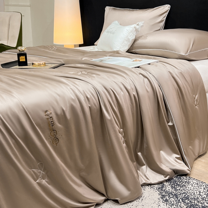 91家纺网 家纺一手货源 找家纺 欧雅阁 2026新款A类冰丝绸夏被冰肌夏被空调被锦氨纶夏凉被 薄被子 冰丝绸-香槟