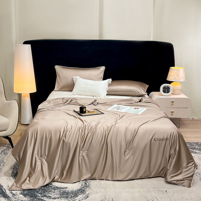 91家纺网 家纺一手货源 找家纺 欧雅阁 2026新款A类冰丝绸夏被冰肌夏被空调被锦氨纶夏凉被 薄被子 冰丝绸-香槟