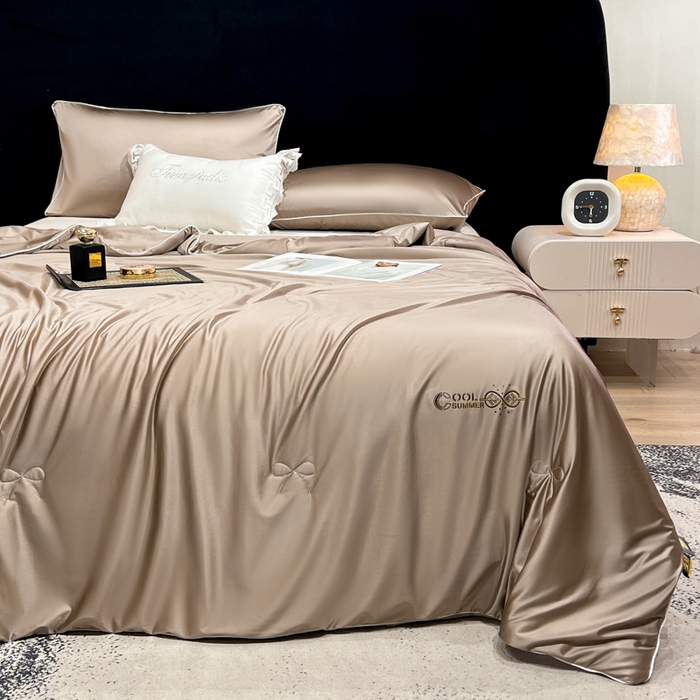 91家纺网 家纺一手货源 找家纺 欧雅阁 2026新款A类冰丝绸夏被冰肌夏被空调被锦氨纶夏凉被 薄被子 冰丝绸-香槟