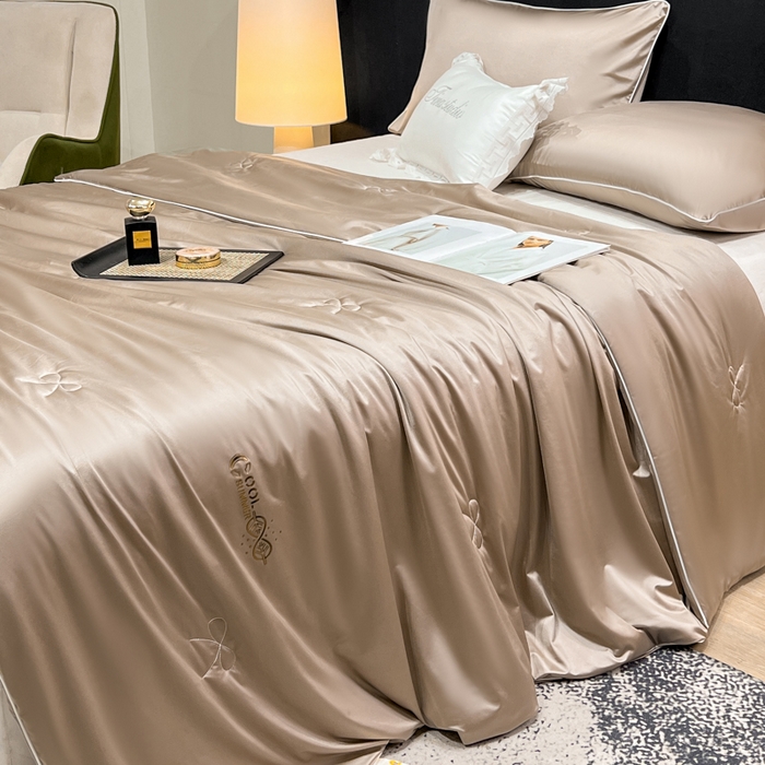 91家纺网 家纺一手货源 找家纺 欧雅阁 2026新款A类冰丝绸夏被冰肌夏被空调被锦氨纶夏凉被 薄被子 冰丝绸-香槟