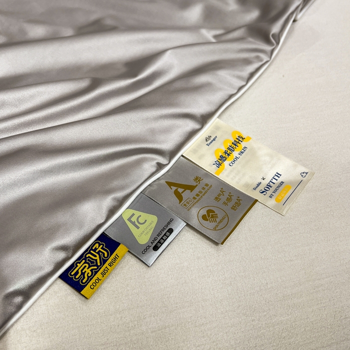 91家纺网 家纺一手货源 找家纺 欧雅阁 2026新款A类冰丝绸夏被冰肌夏被空调被锦氨纶夏凉被 薄被子 冰丝绸-月灰