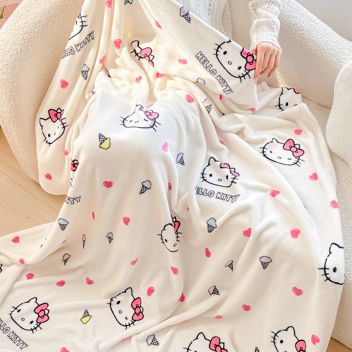 91家纺网 家纺一手货源 找家纺 博雅 2026新款三丽鸥小版牛奶绒盖毯午睡毯 小版-甜筒KT