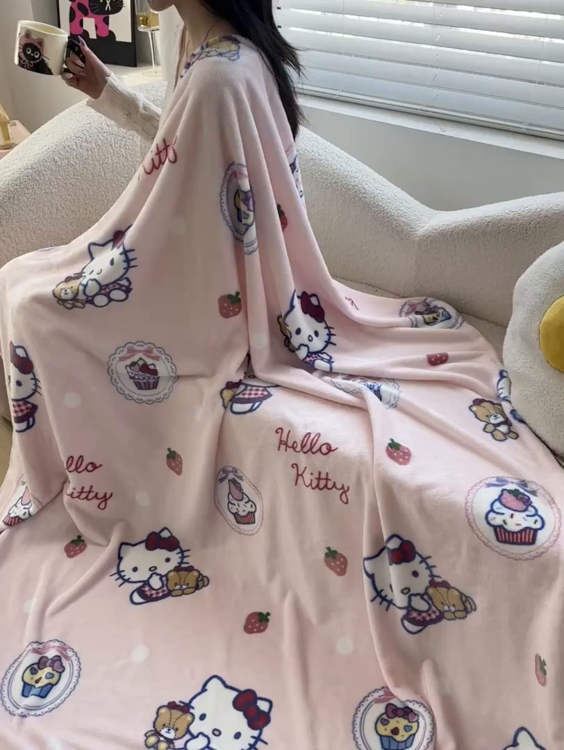 91家纺网 家纺一手货源 找家纺 博雅 2026新款三丽鸥小版牛奶绒盖毯午睡毯 小版-草莓蛋糕KT