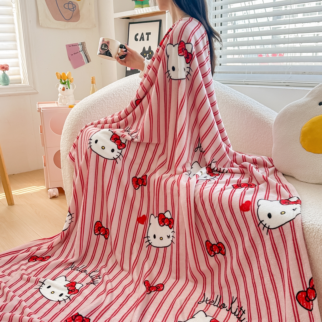 91家纺网 家纺一手货源 找家纺 博雅 2026新款三丽鸥小版牛奶绒盖毯午睡毯 小版-高贵KT