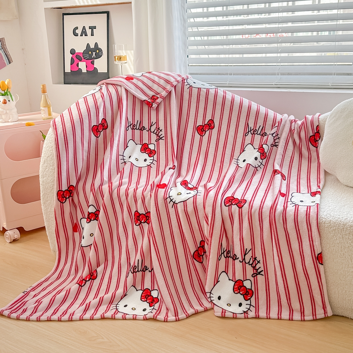 91家纺网 家纺一手货源 找家纺 博雅 2026新款三丽鸥小版牛奶绒盖毯午睡毯 小版-高贵KT