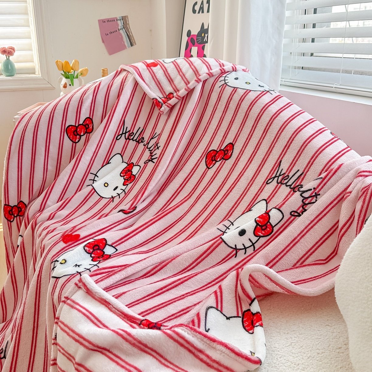 91家纺网 家纺一手货源 找家纺 博雅 2026新款三丽鸥小版牛奶绒盖毯午睡毯 小版-高贵KT